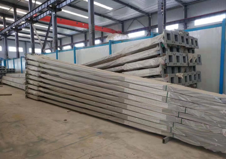 路灯杆堆放区域