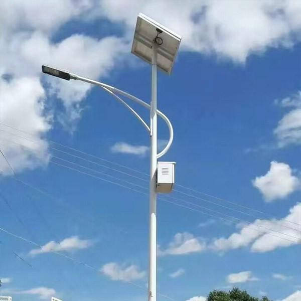 路灯工程中如何选购四川路灯灯杆呢?